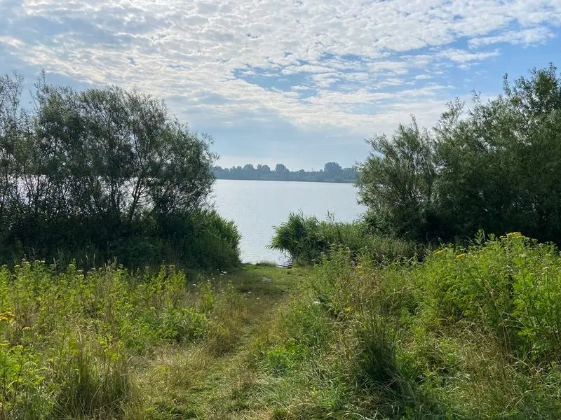 Kraaijenbergse plas 8 witte brug