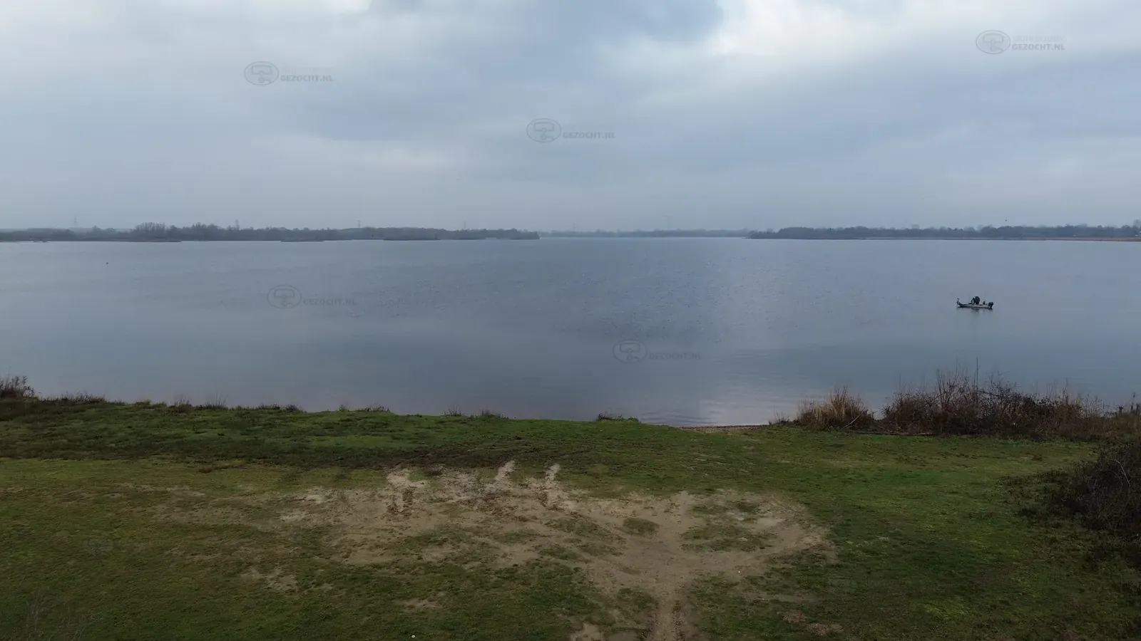 Kraaijenbergse plas 7 witte brug west luchtfoto (3)